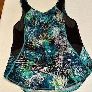 Lululemon Wms Tank Top size Med